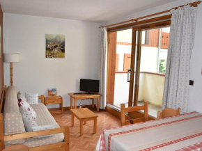 Soleil, Balcon et Confort au Centre de Pralognan - 2 Chambres pour 4 Personnes - FR-1-464-112